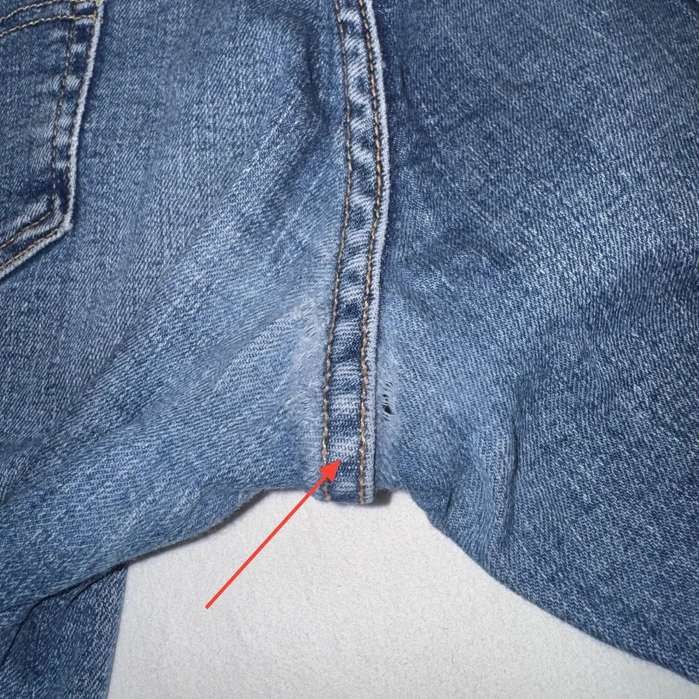 Levis Premium 514 Jeans Mens 31x30 Big E Blue Leather Patch Medium Wash READ!